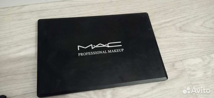 Помада mac