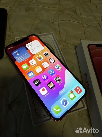 iPhone 12, 64 ГБ