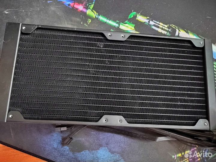 Сжо Corsair h115i