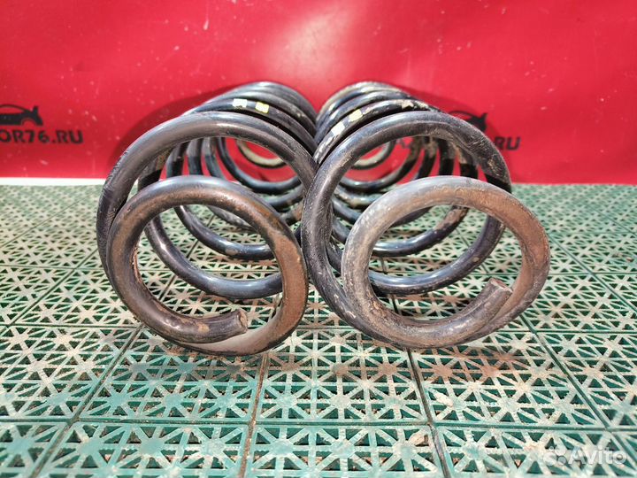 Пружины задние Volkswagen Golf V хэтчбек