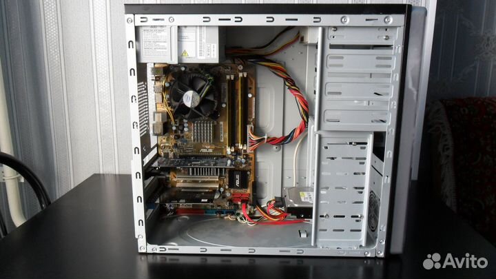 Системный блок на Intel Core2 Duo E8400