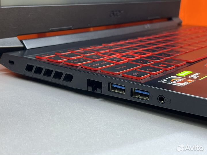 Acer nitro 5 16/256 ryzen 5 gtx 1650ti