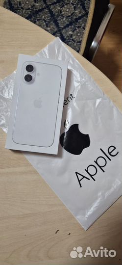 iPhone 16, 128 ГБ