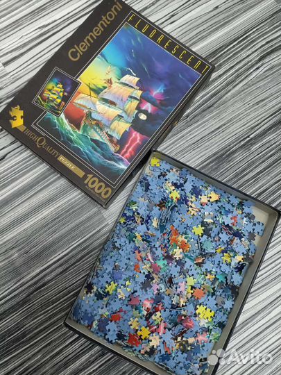 Новые пазлы флуоресцентные 1000 деталей