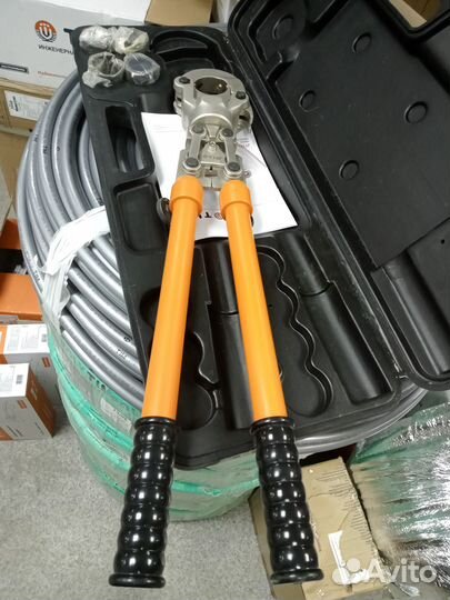 Радиальные клещи для ручного обжатия пресс-фит