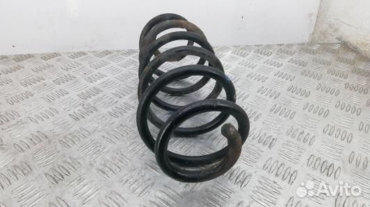 Пружина задняя toyota auris E150 (BBN19LY02)