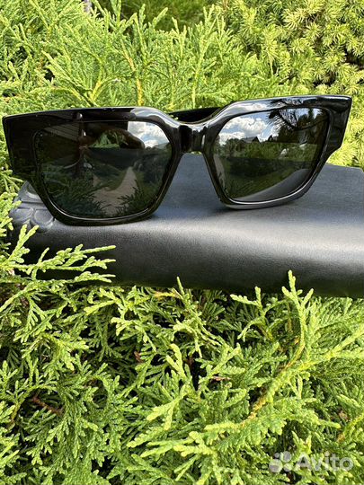 Солнцезащитные очки dior