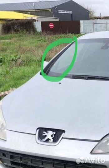 Пежо 407 молдинг на стекло
