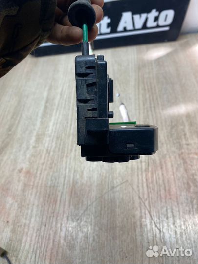 Замок Двери Передний Левый Hyundai I40