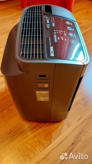 Воздухоочиститель - увлажнитель (Bork - A703)