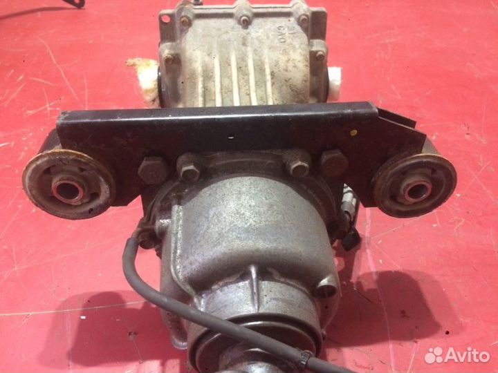 Кронштейн редуктора Nissan Murano Z50 VQ35DE 2004