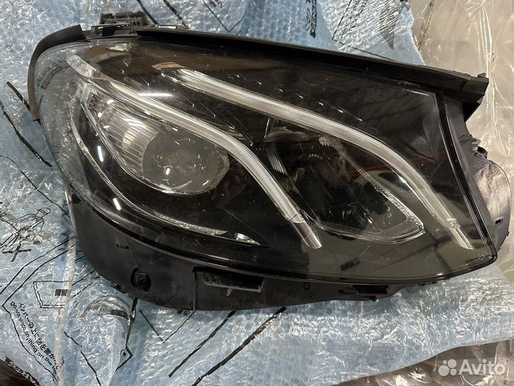 Фара передняя правая mercedes W213