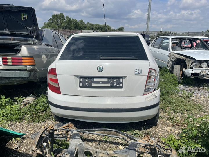 Skoda Fabia 1 2006г 1.4 BKY АКПП GJG