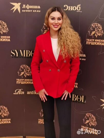 Переводчик /стендист/модель с англ, франц