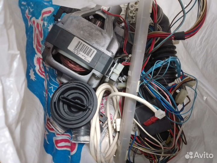 Двигататель стиральной машины