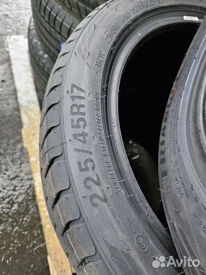 Triangle EffeXSport TH202 225/45 R17 94Y