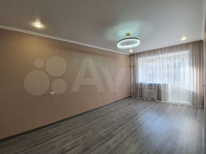 2-к. квартира, 47 м², 2/5 эт.