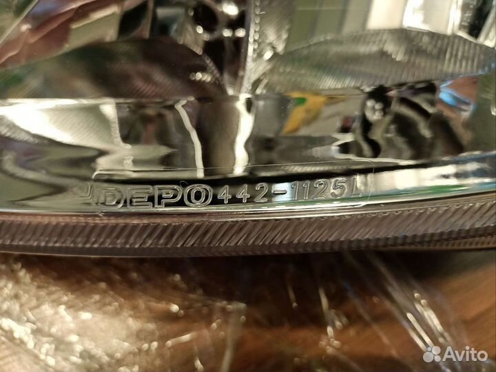 Передняя левая фара на Opel Corsa C (Depo)