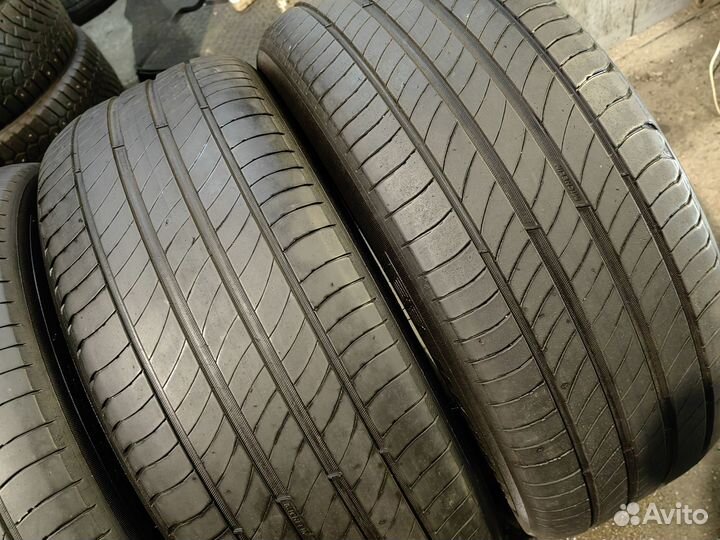 Michelin Primacy 4 235/50 R19