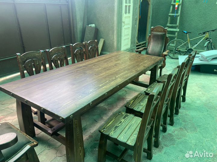Стол и стулья комплект из дерева