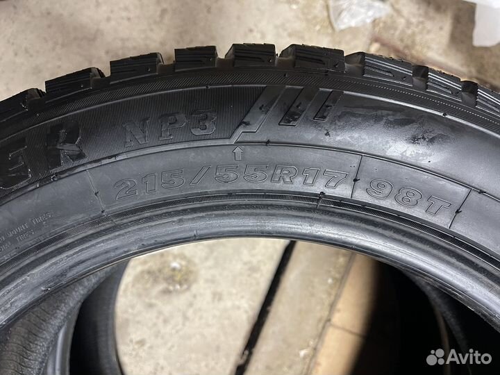 Maxxis ArcticTrekker NP3 215/55 R17