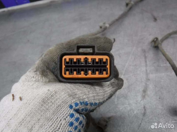 Жгут проводов заднего бампера Mitsubishi Pajero