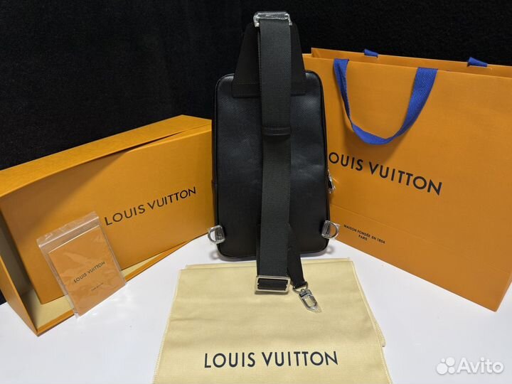 Сумка через плечо Louis Vuitton Avenue Sling