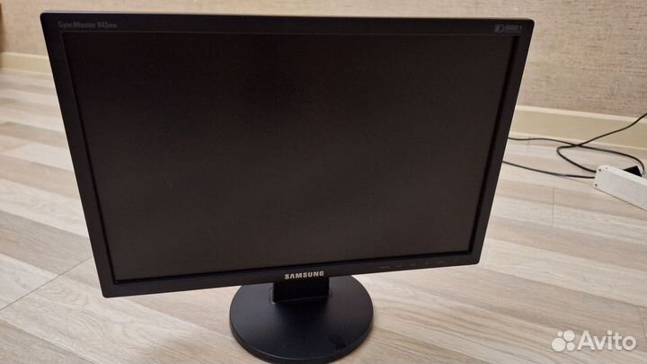 Монитор Samsung 19 