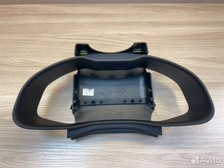 Подрулевой кожух Skoda Rapid