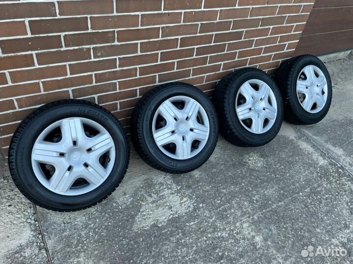 Зимние колеса r14 Yokohama на фита