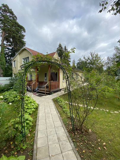 Дом 100 м² на участке 10 сот.