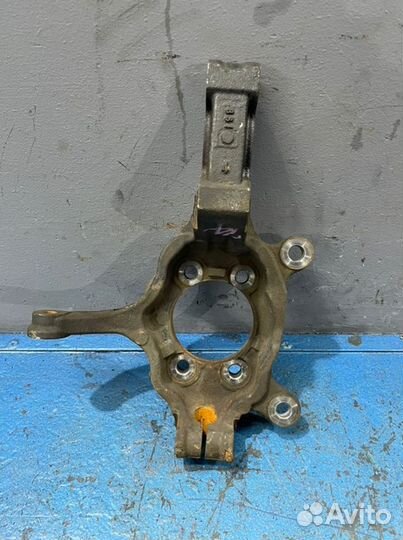 Кулак поворотный левый Nissan X-Trail T31