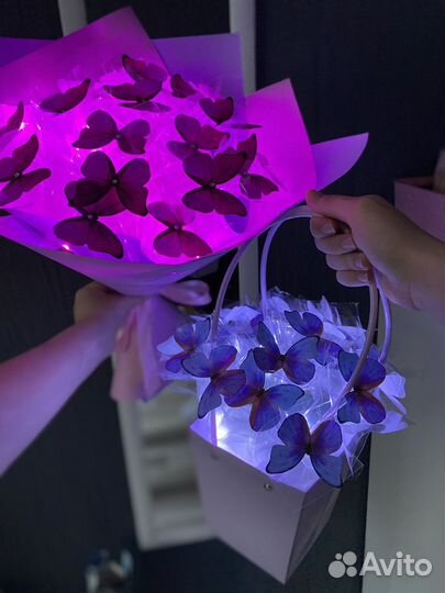 Букет из бабочек в коробке