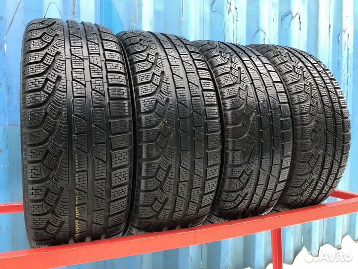 Pirelli Winter Sottozero 210 215/50 R17