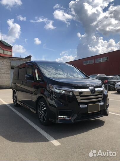 Honda Stepwgn, 2017