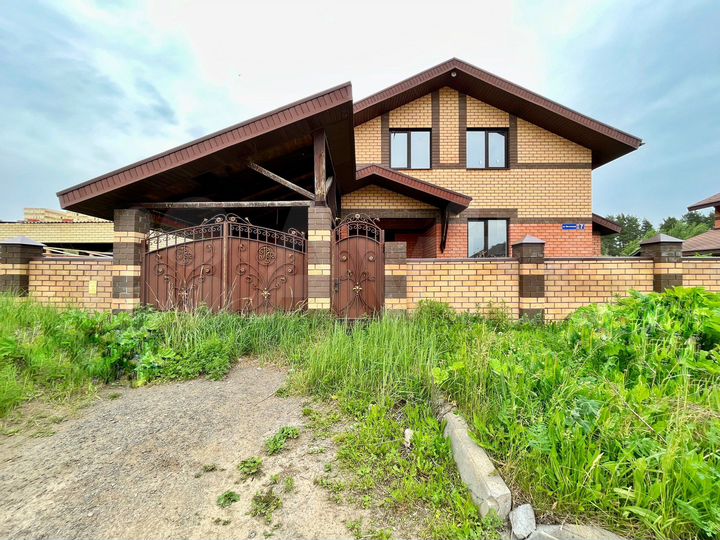 Коттедж 154,3 м² на участке 6,8 сот.