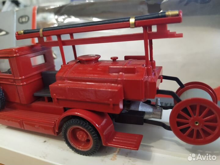 Модель 1/43 зис-5 пмз- 3