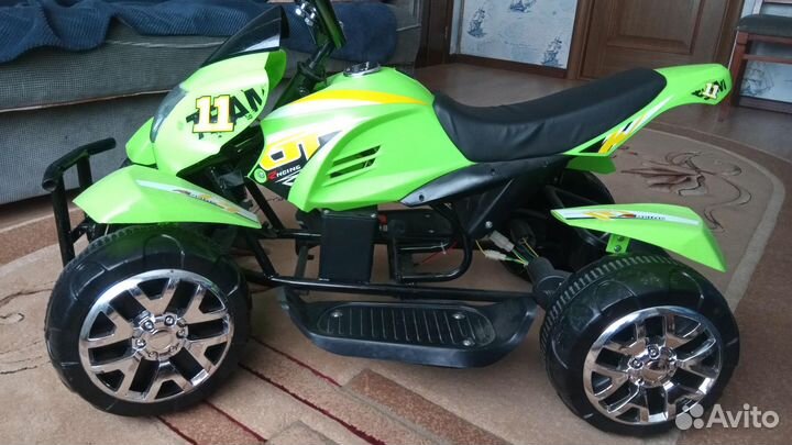 Детский квадроцикл на аккумуляторе б/у, как новый