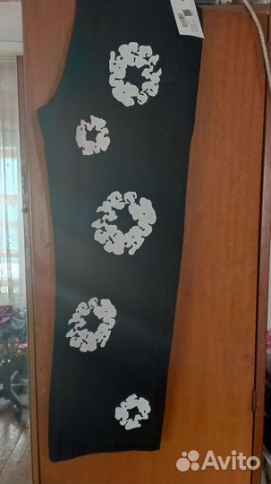 Джинсы мужские