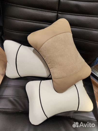 Автомобильная подушка на сиденье автомобиля