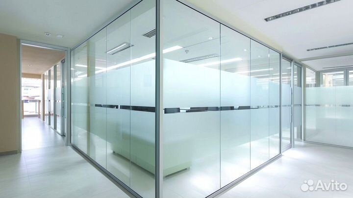 Стеклянные офисные перегородки