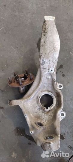 Поворотный кулак рендж Ровер л405