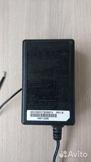 Adapter HP 0957-2286. 30v