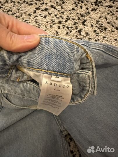Джинсы sandro