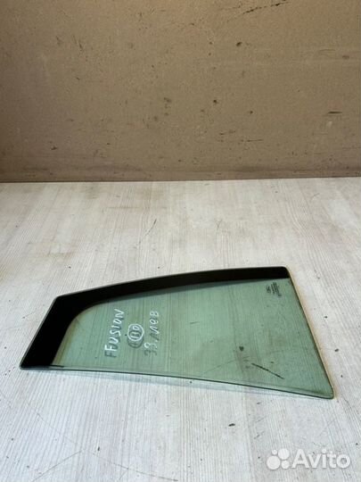 Форточка двери задняя левая Ford Fusion CBK fyjb
