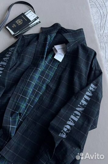 Крутая объемная рубашка