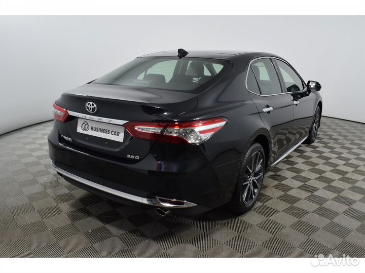 Toyota Camry 2.5 AT, 2023