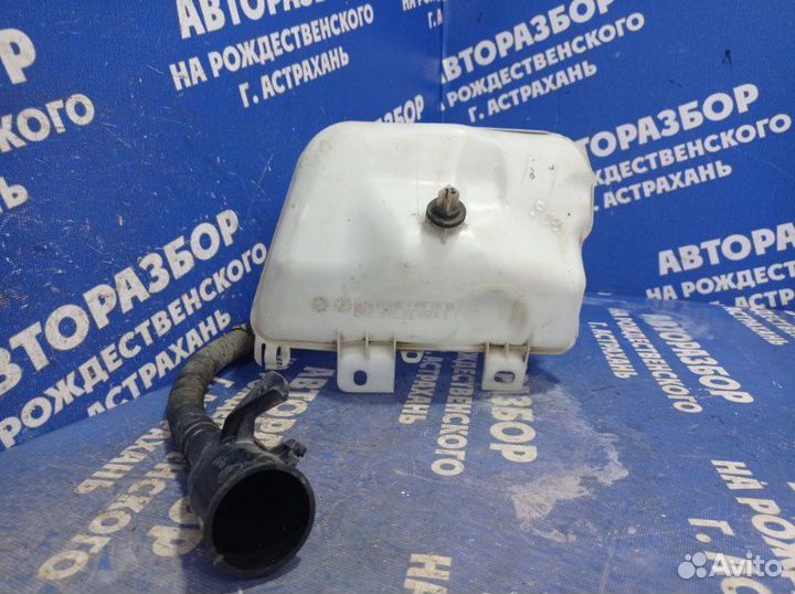 Бачок омывателя Bmw E39 седан M52B20 2000