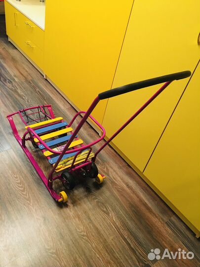 Детские санки на колесах