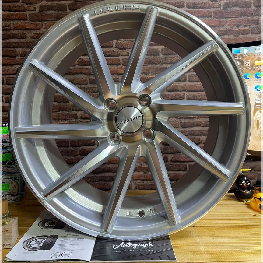 Литые диски Vossen CVT 7.5×R17 4×100